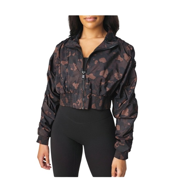 Balance Athletica Jackets & Blazers - Balance Athletica Vitality Ethos Crop Camo Jacket Base Camp NWT Size XXS